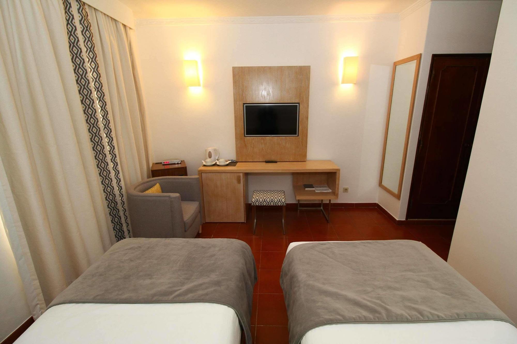 Best Western Hotel Dom Bernardo FAO Dış mekan fotoğraf